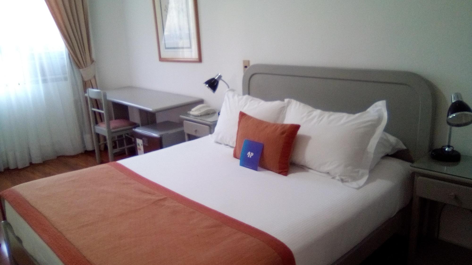 Hotel Presidente サンティアゴ エクステリア 写真